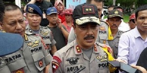 Densus 88 Tangkap Bendahara dan Perakit Bom Bunuh Diri Medan